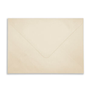 133mm x 184mm Pearlescent Ivory Envelopes (100gsm) 8 133mm x 184mm Pearlescent Ivory Envelopes